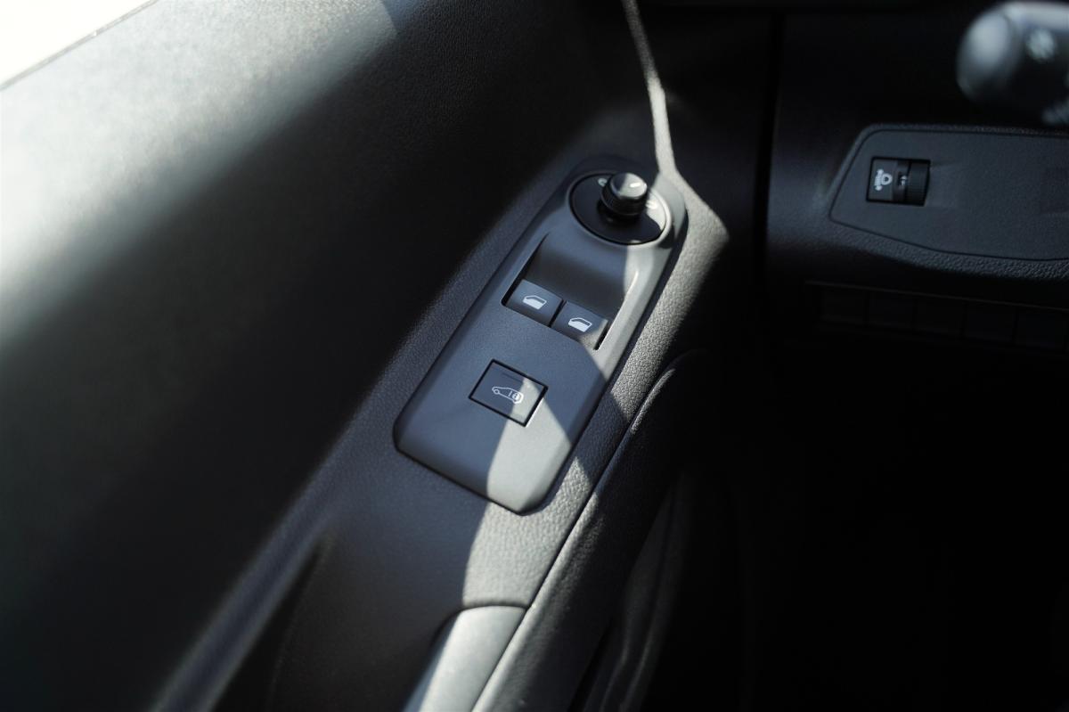 peugeot-partner-2024-diesel-1499cc