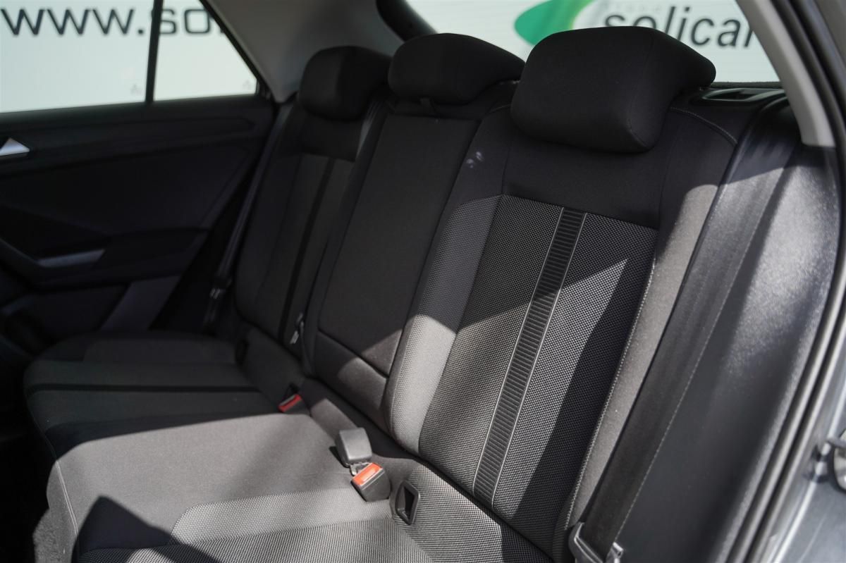 volkswagen-t-roc-2023-gasolina-999cc