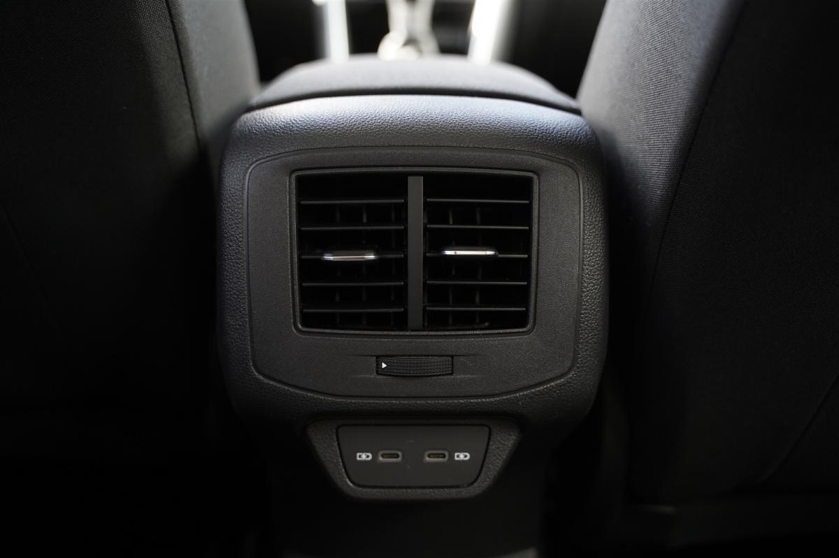 volkswagen-t-roc-2023-gasolina-999cc