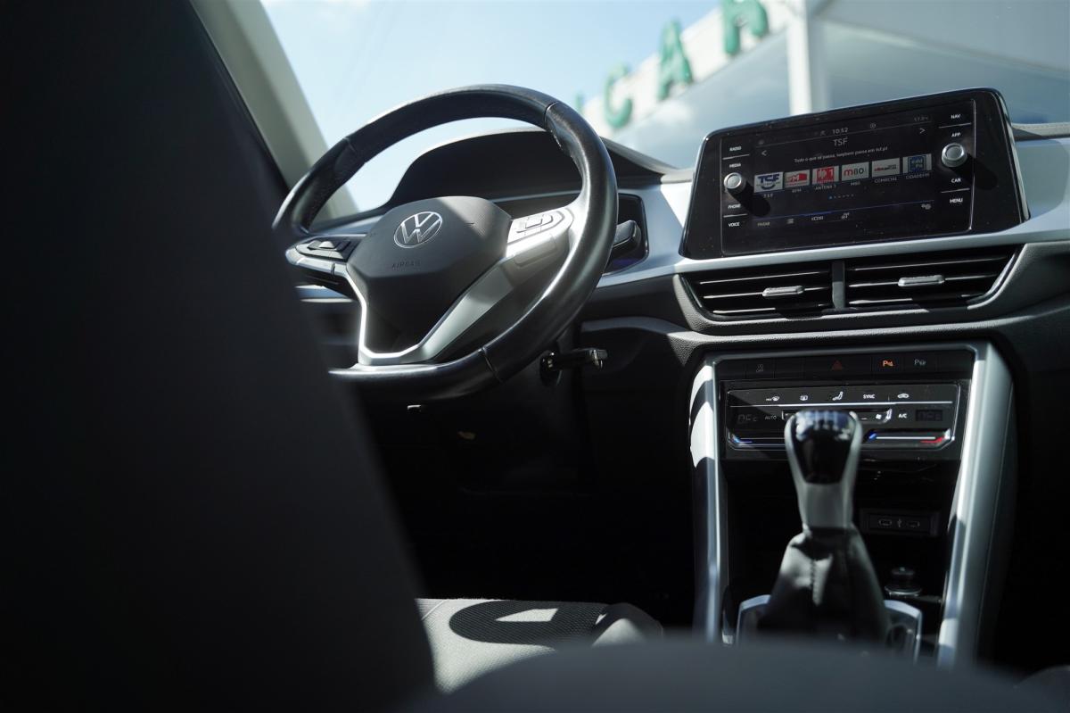 volkswagen-t-roc-2023-gasolina-999cc