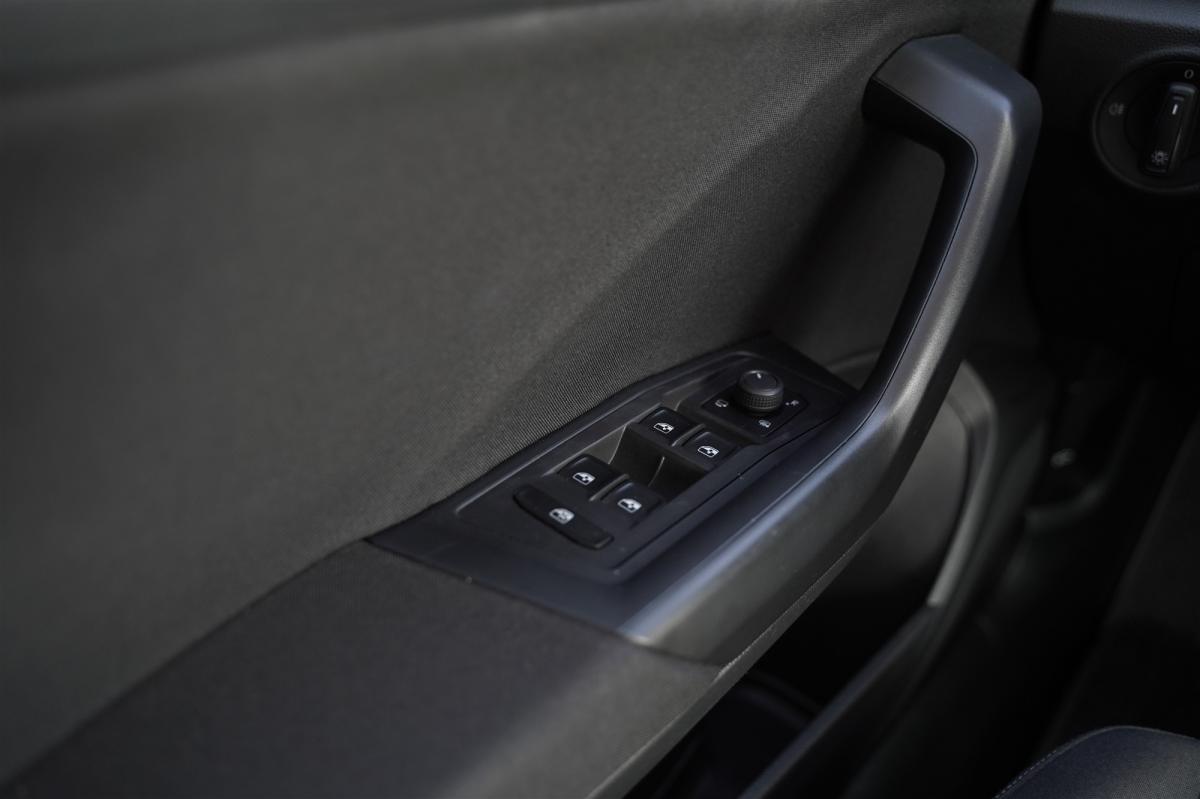 volkswagen-t-roc-2023-gasolina-999cc