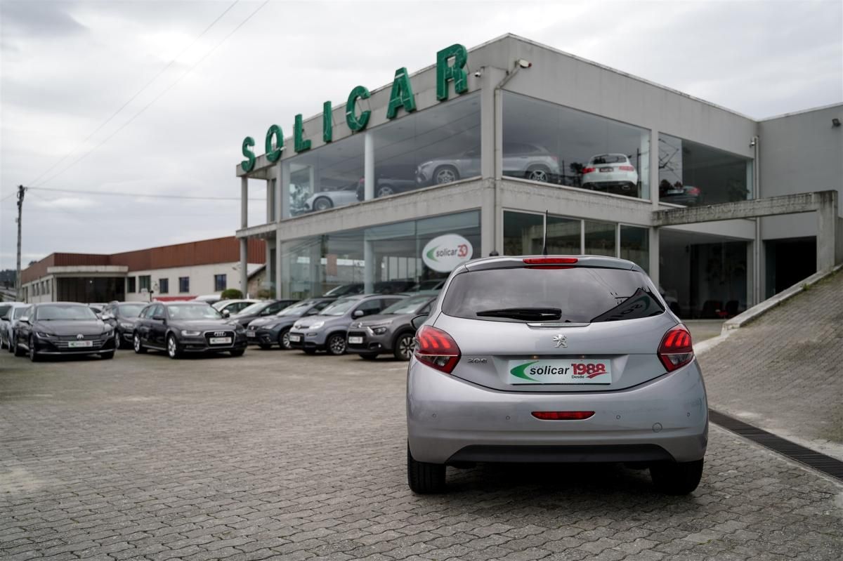 peugeot-208-2018-gasolina-1199cc