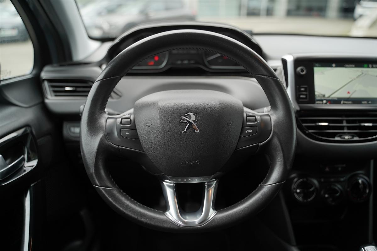 peugeot-208-2018-gasolina-1199cc