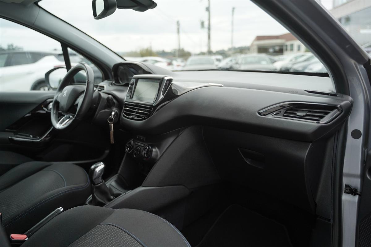 peugeot-208-2018-gasolina-1199cc