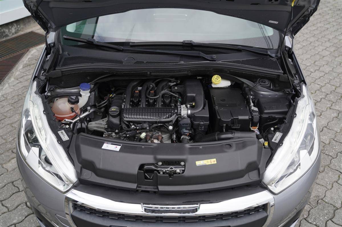 peugeot-208-2018-gasolina-1199cc
