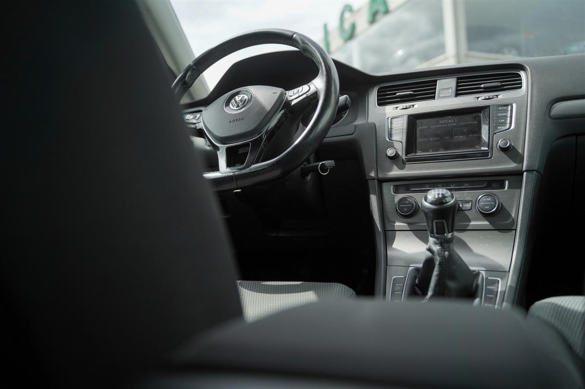 volkswagen-golf-2013-diesel-1598cc
