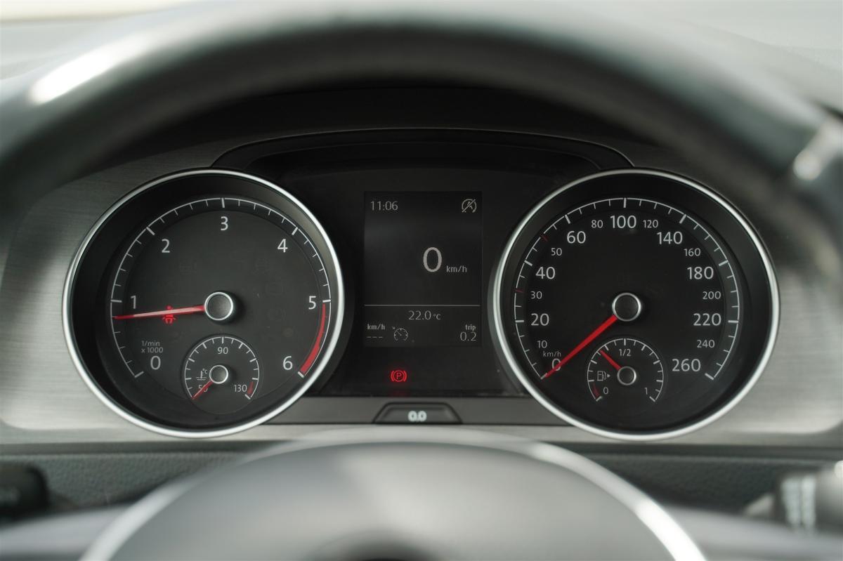 volkswagen-golf-2013-diesel-1598cc