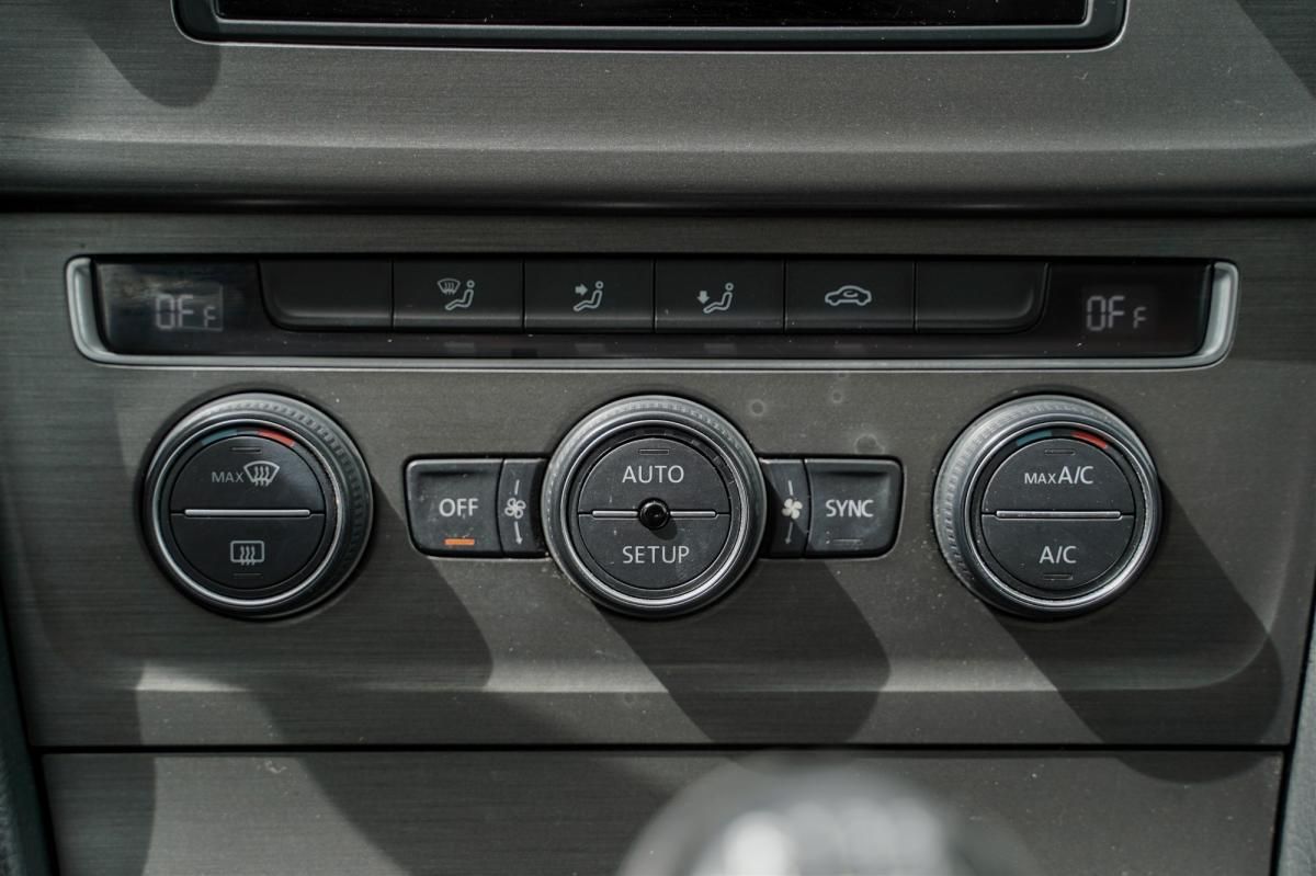 volkswagen-golf-2013-diesel-1598cc