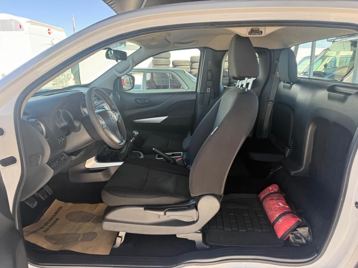 nissan-navara-2017-diesel-2298cc