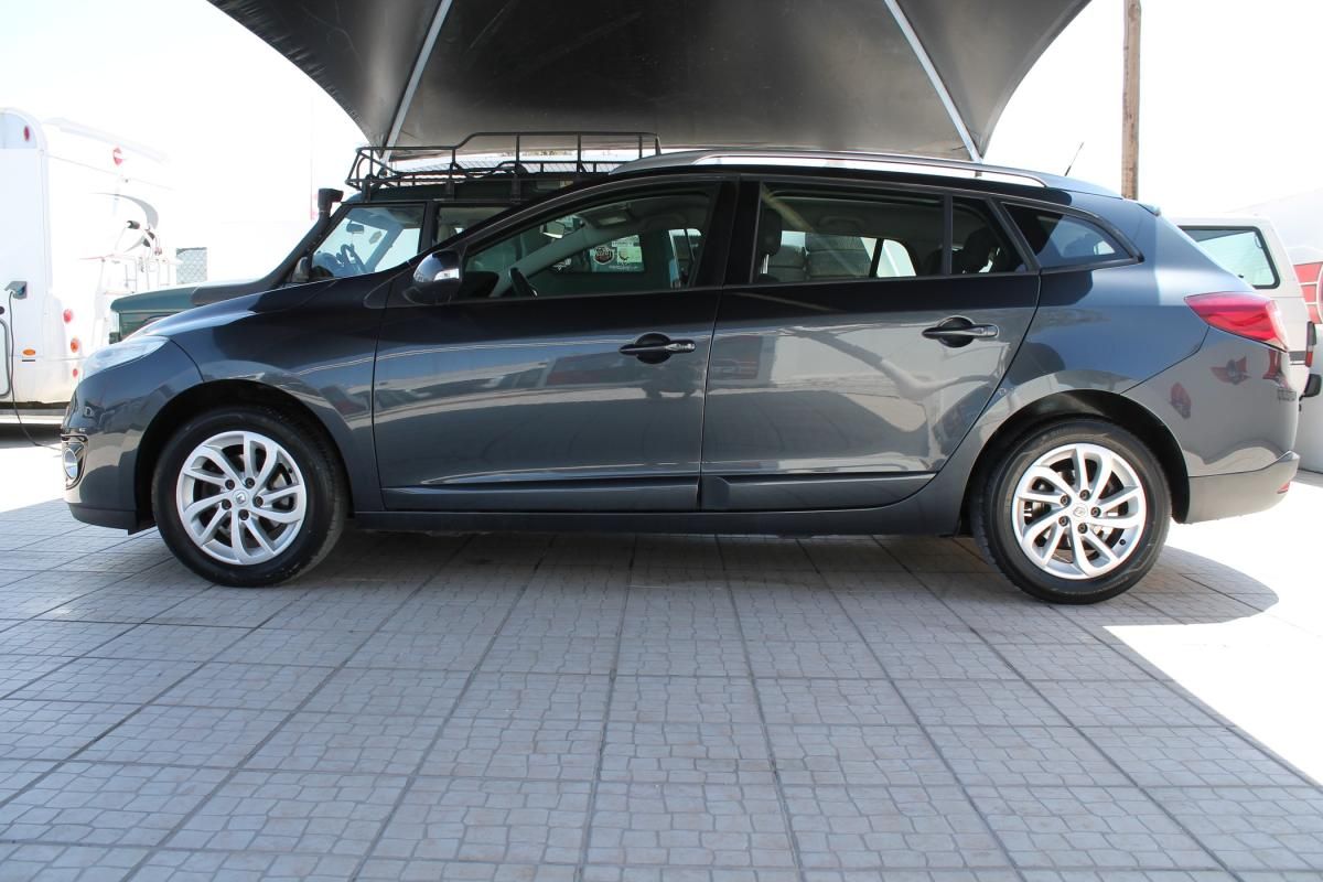 renault-megane-sport-tourer-2012-diesel-1461cc