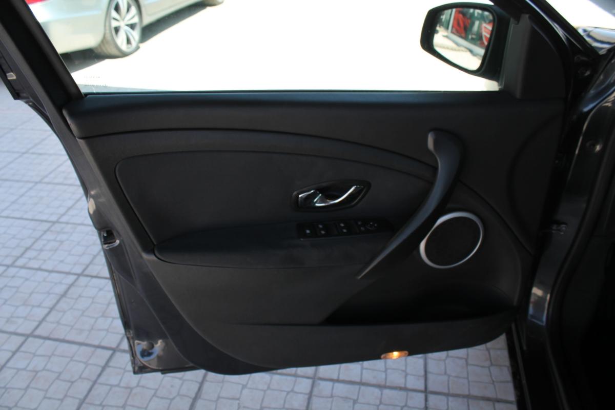 renault-megane-sport-tourer-2012-diesel-1461cc