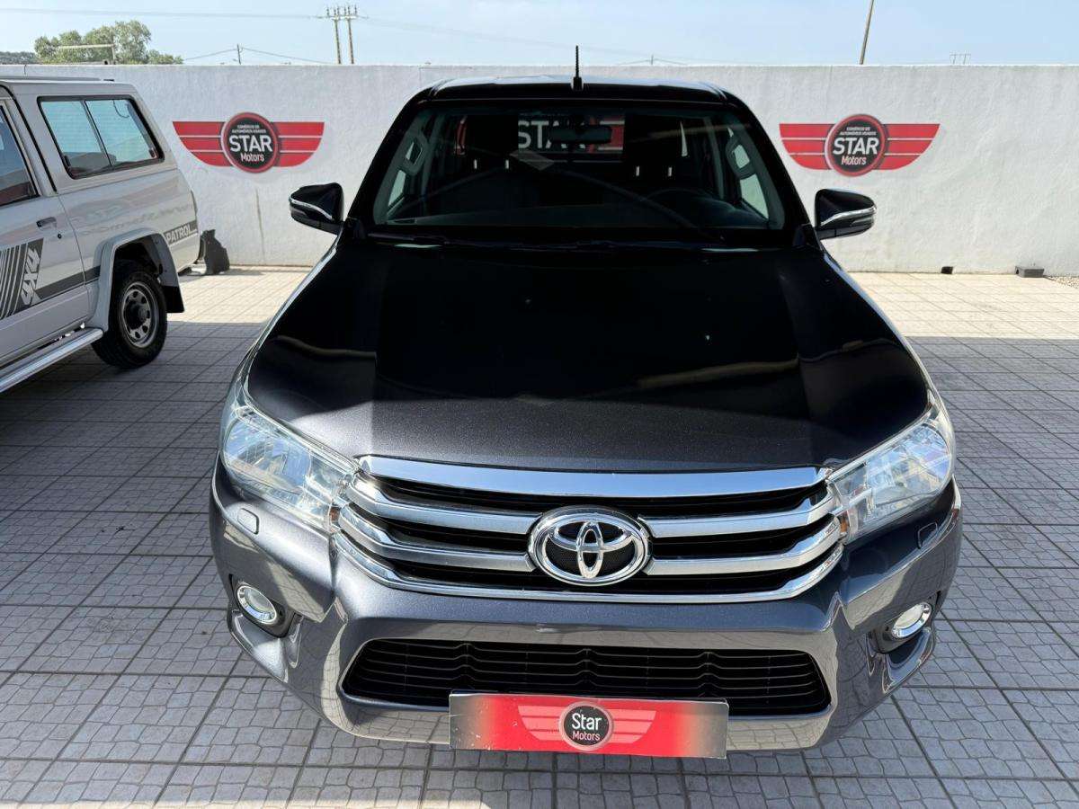 toyota-hilux-2018-diesel-2393cc