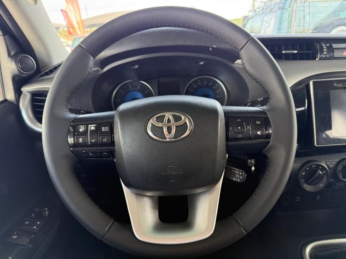 toyota-hilux-2018-diesel-2393cc