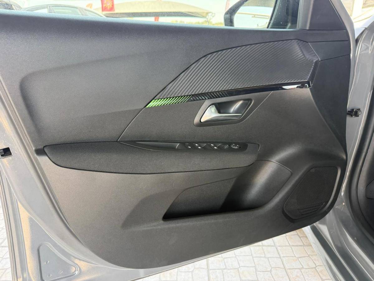 peugeot-208-2024-gasolina-1199cc