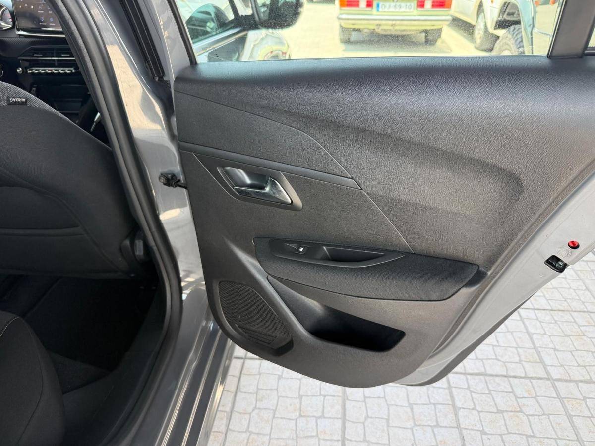 peugeot-208-2024-gasolina-1199cc