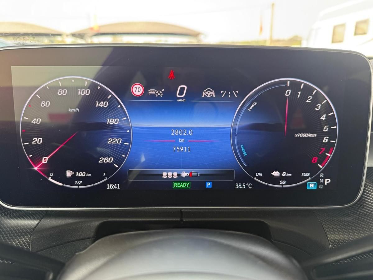 mercedes-benz-classe-c-2023-hibrido-a-gasolina-1999cc