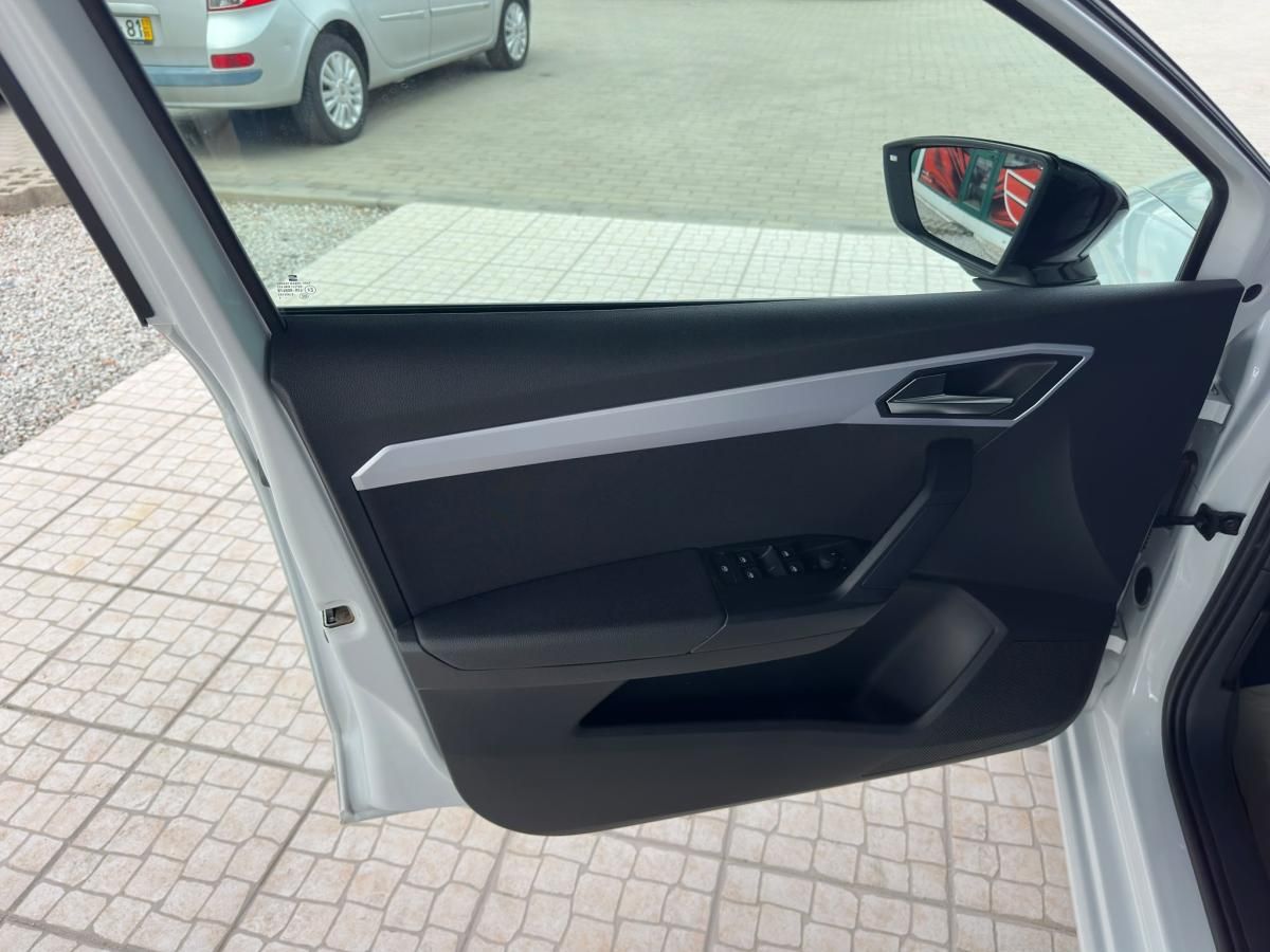 seat-ibiza-2024-gasolina-999cc