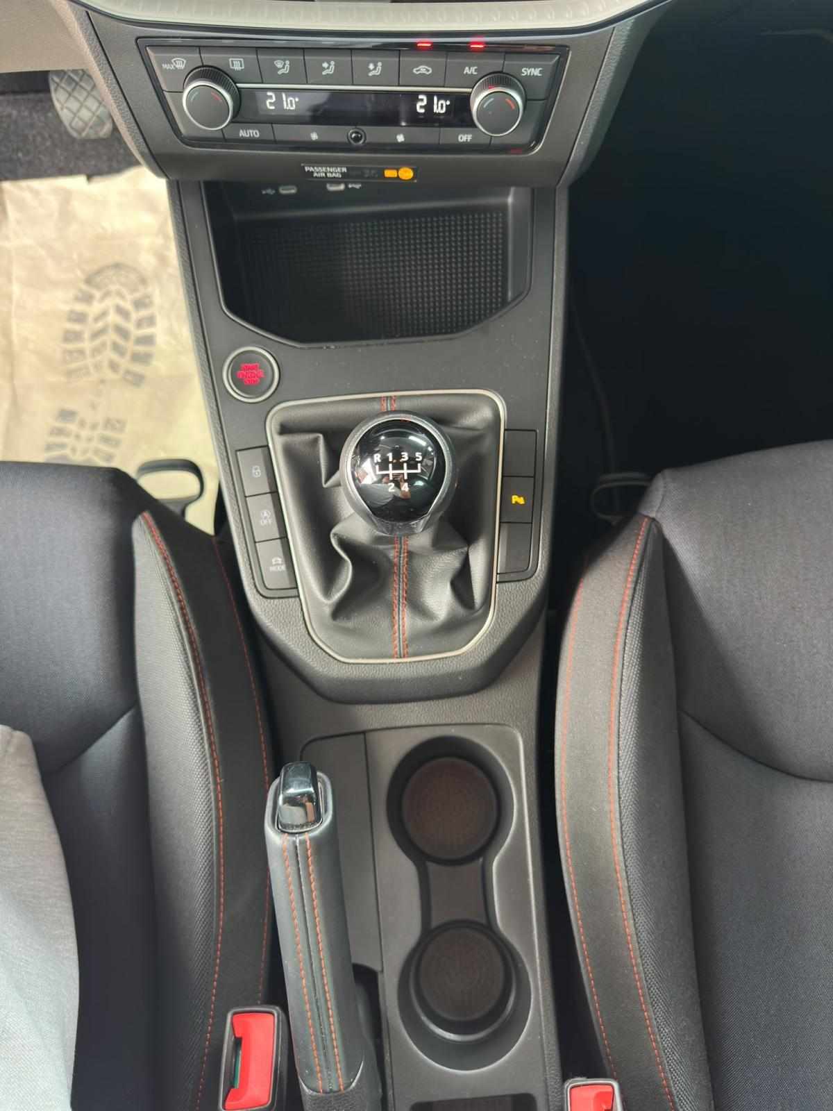 seat-ibiza-2024-gasolina-999cc