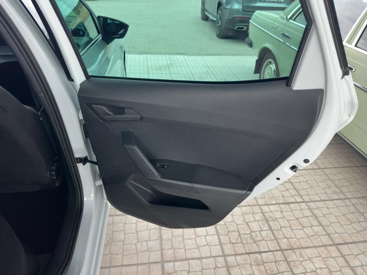 seat-ibiza-2024-gasolina-999cc