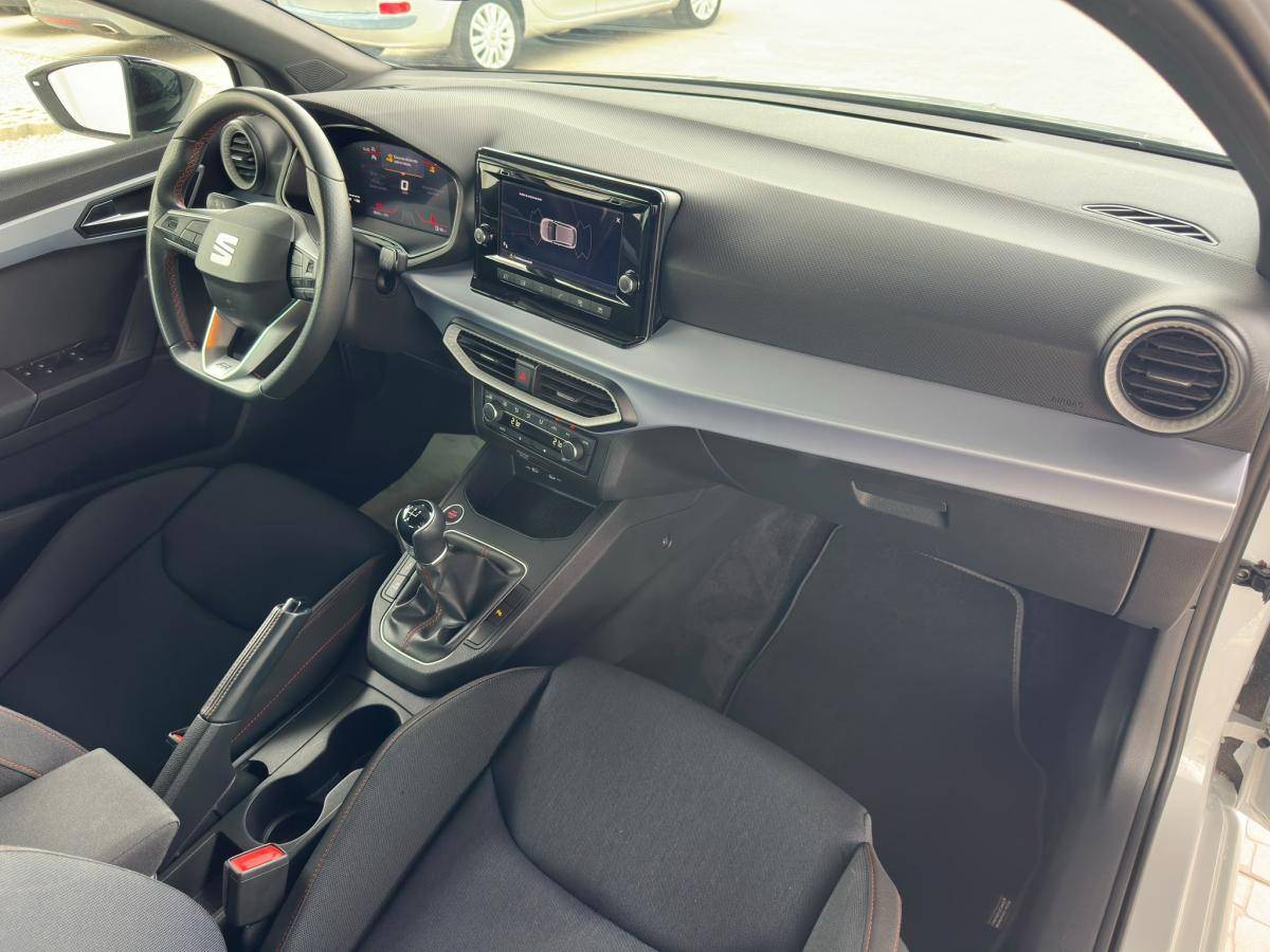 seat-ibiza-2024-gasolina-999cc