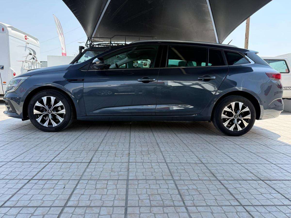 renault-megane-sport-tourer-2022-diesel-1461cc