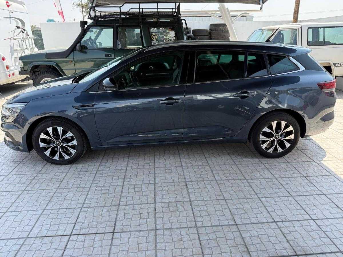 renault-megane-sport-tourer-2022-diesel-1461cc