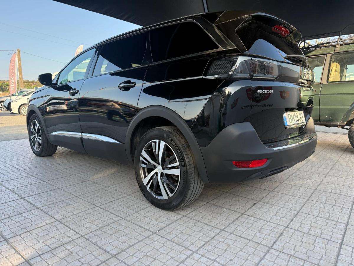 peugeot-5008-2024-gasolina-1199cc