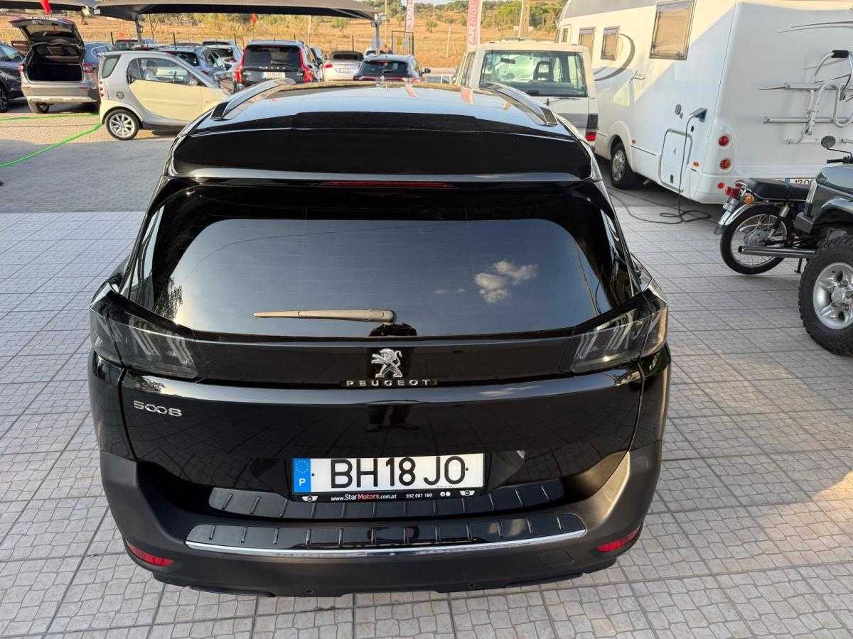 peugeot-5008-2024-gasolina-1199cc