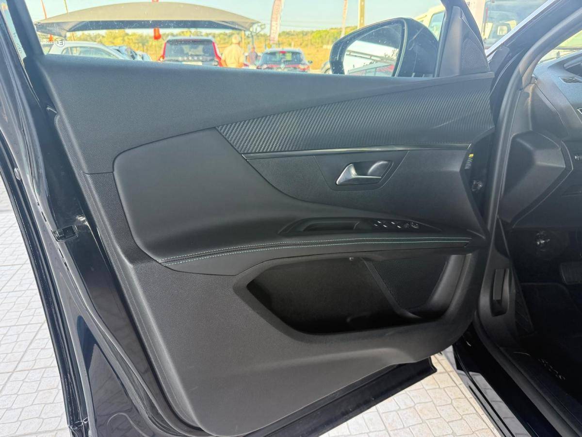 peugeot-5008-2024-gasolina-1199cc