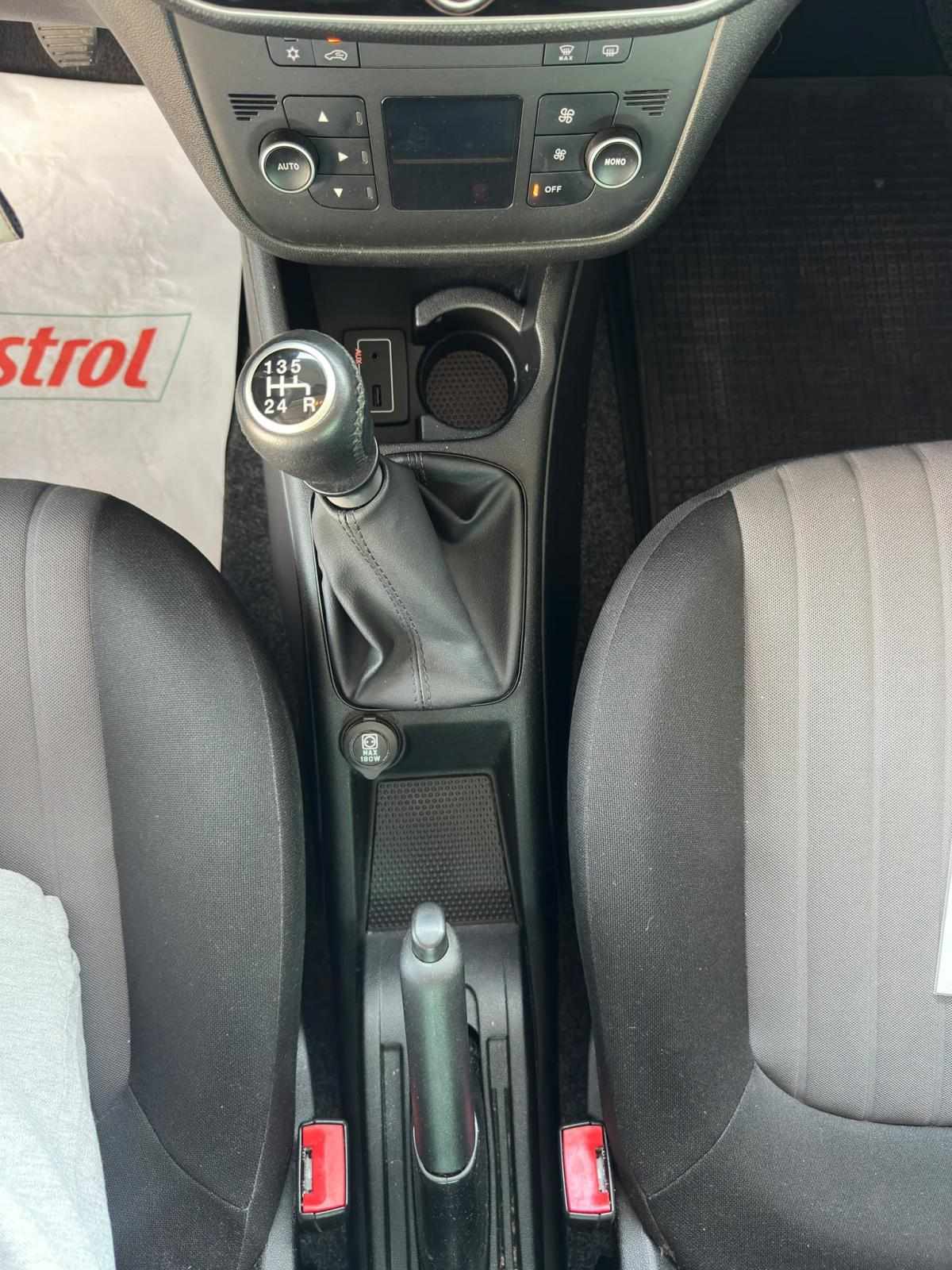 fiat-punto-2018-gasolina-1242cc