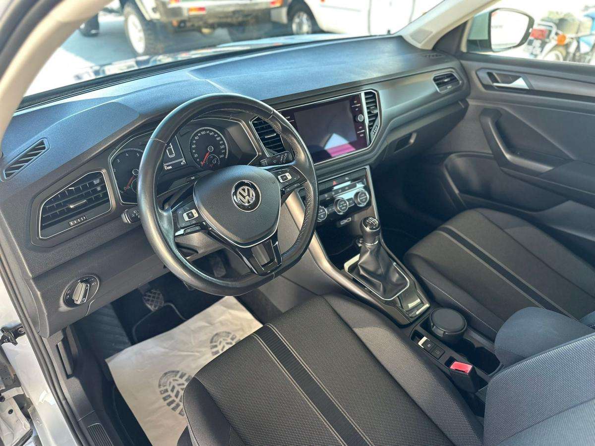 volkswagen-t-roc-2017-gasolina-999cc