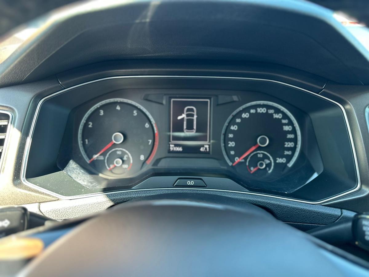volkswagen-t-roc-2017-gasolina-999cc