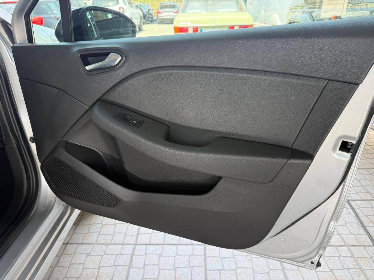 renault-clio-2023-gpl-999cc