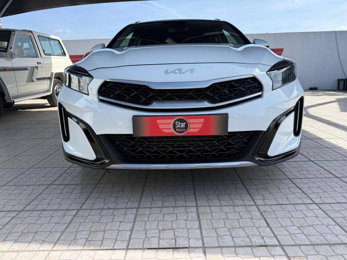 kia-xceed-2024-gasolina-998cc