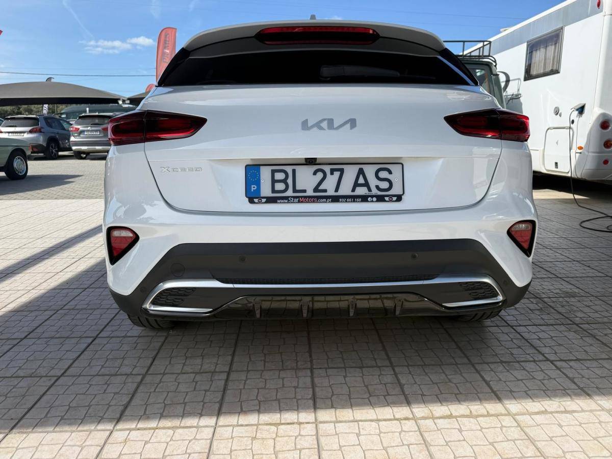 kia-xceed-2024-gasolina-998cc