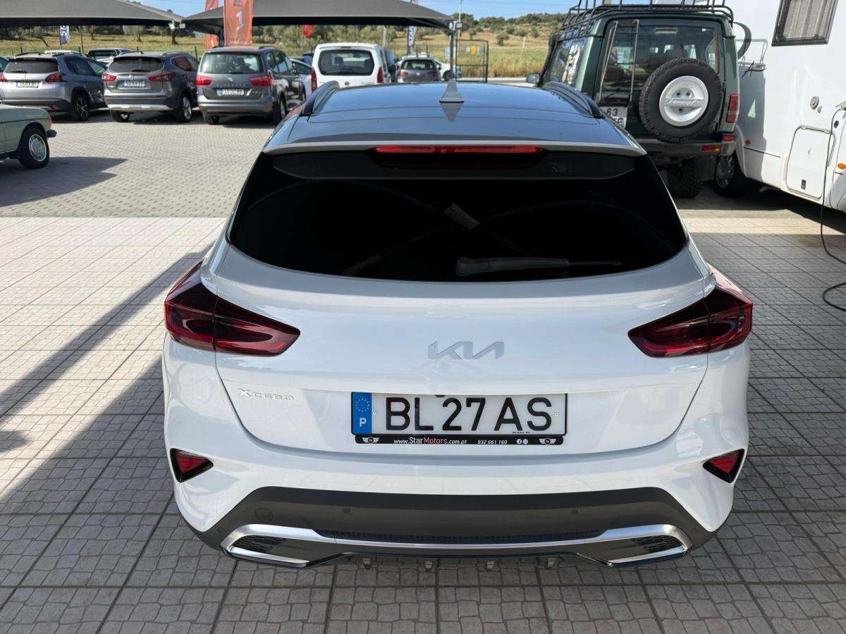 kia-xceed-2024-gasolina-998cc