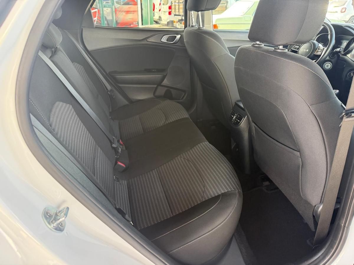 kia-xceed-2024-gasolina-998cc