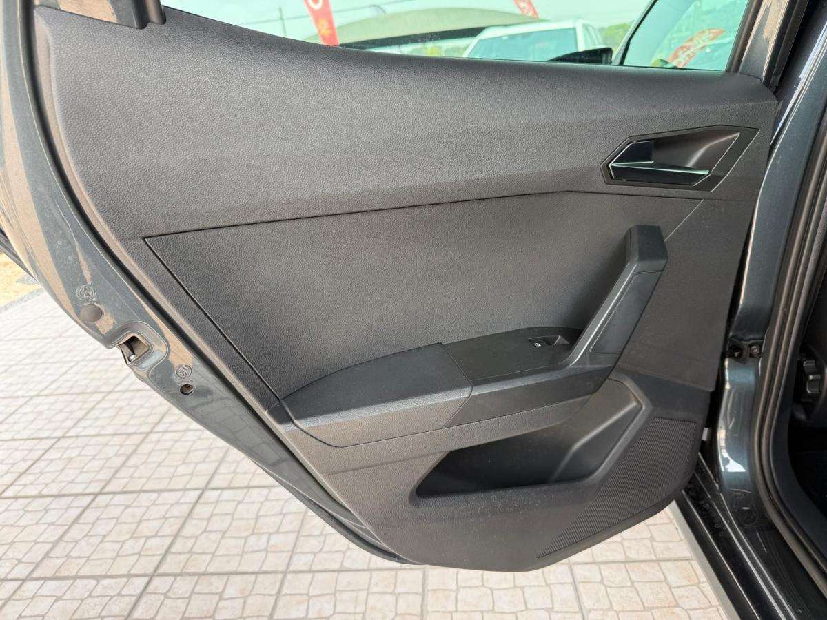 seat-arona-2024-gasolina-999cc