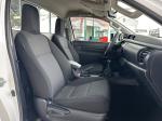 toyota-hilux-2021-diesel-2393cc