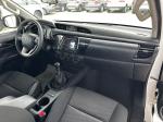toyota-hilux-2021-diesel-2393cc