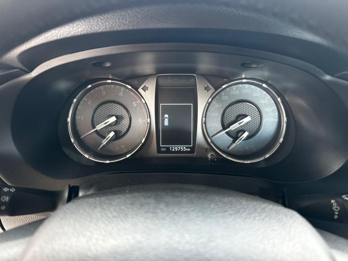 toyota-hilux-2021-diesel-2393cc