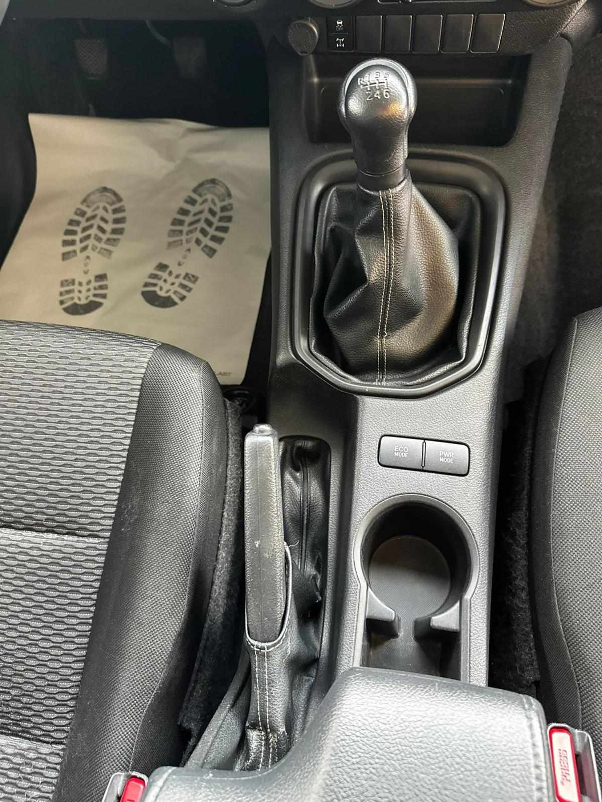 toyota-hilux-2021-diesel-2393cc