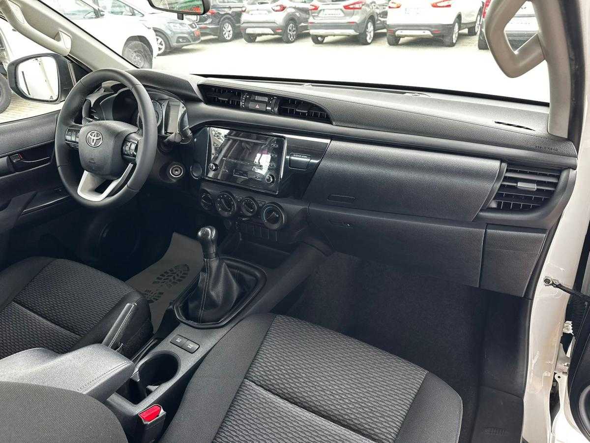 toyota-hilux-2021-diesel-2393cc