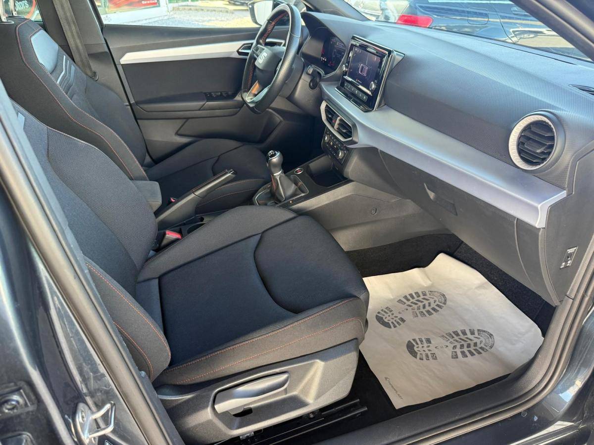 seat-ibiza-2023-gasolina-999cc