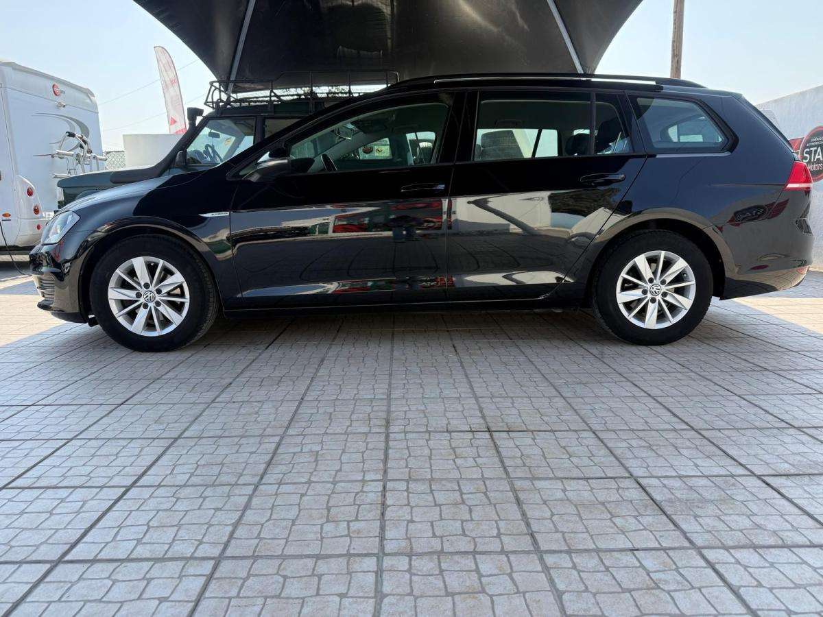 volkswagen-golf-variant-2015-diesel-1598cc