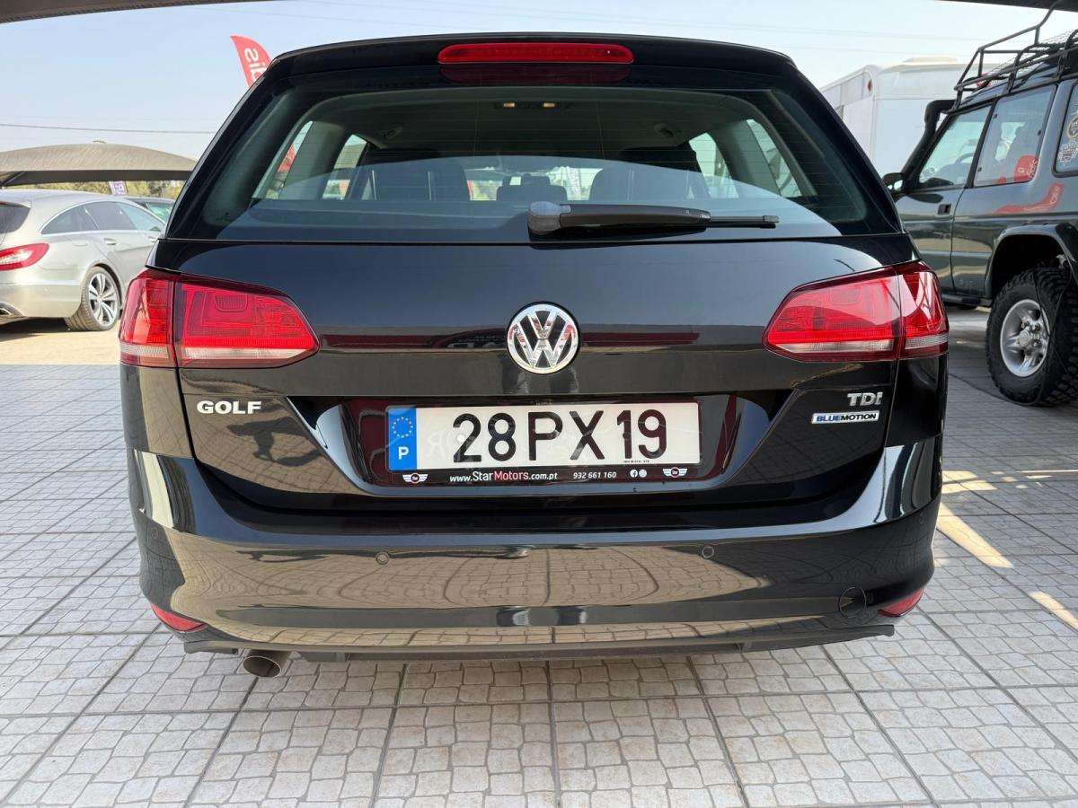 volkswagen-golf-variant-2015-diesel-1598cc