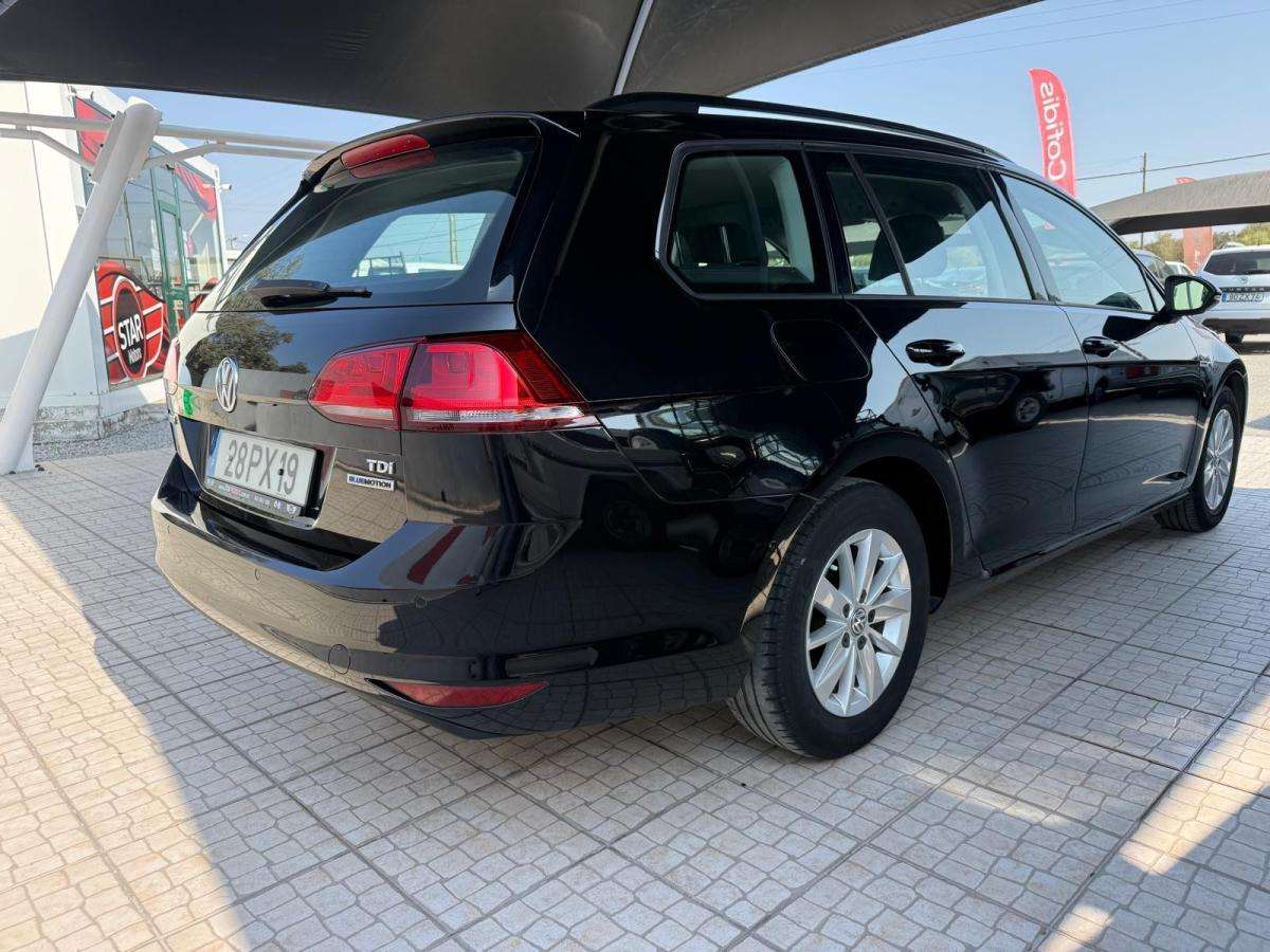 volkswagen-golf-variant-2015-diesel-1598cc