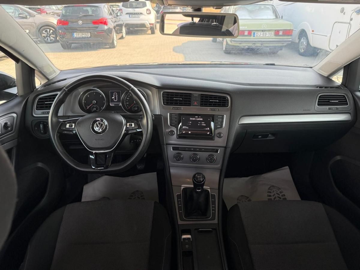 volkswagen-golf-variant-2015-diesel-1598cc