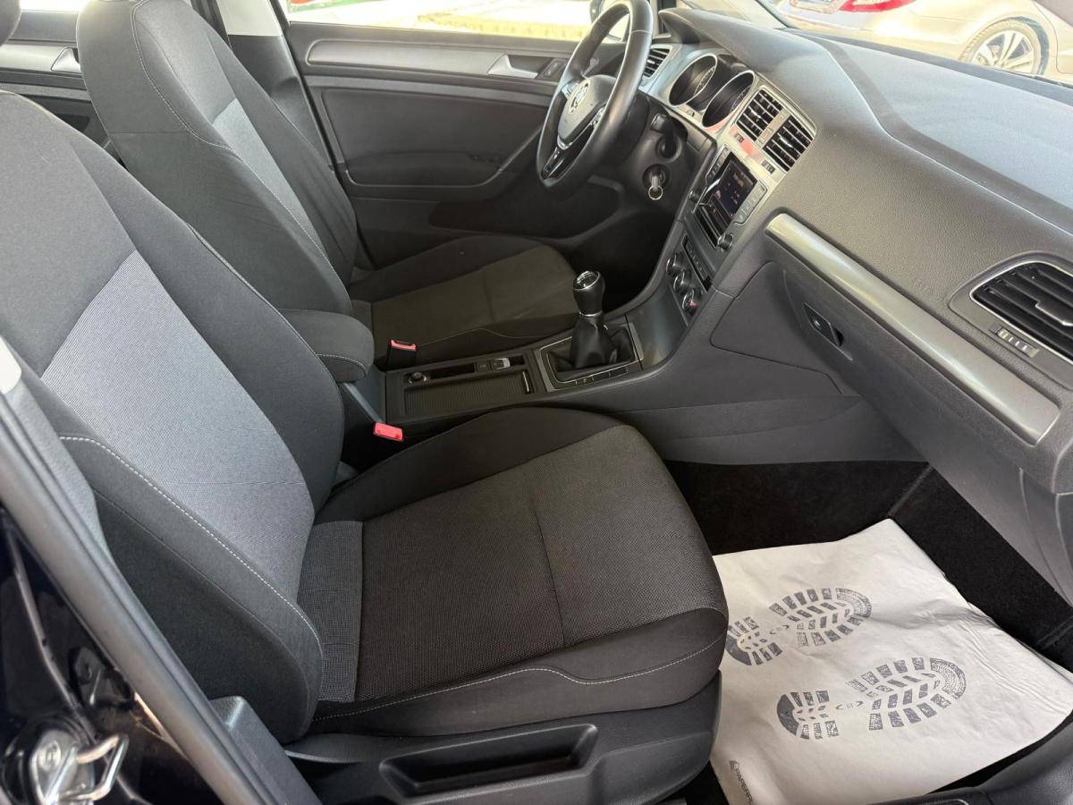 volkswagen-golf-variant-2015-diesel-1598cc