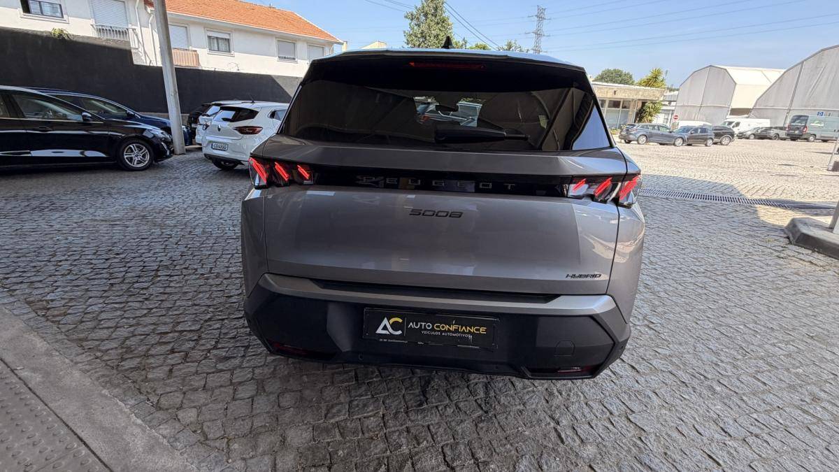 peugeot-5008-2024-gasolina-1199cc